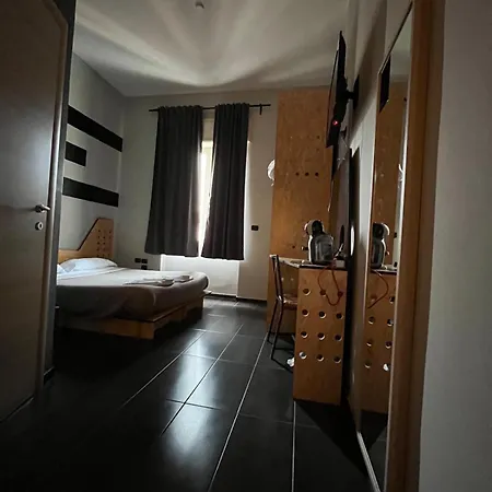 Factory Design Bed and Breakfast Νάπολη