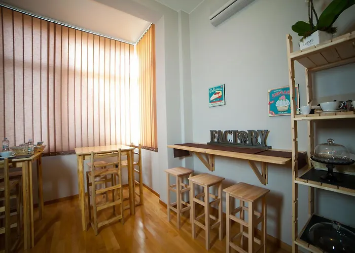 Factory Design 4* Napels